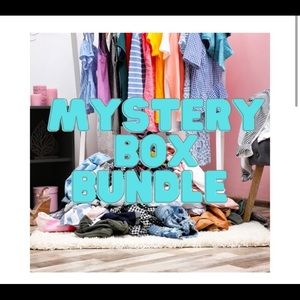 5 WOMEN BLOUSES. ALL SIZE SMALL OR MEDIUM!!!!!!❤️